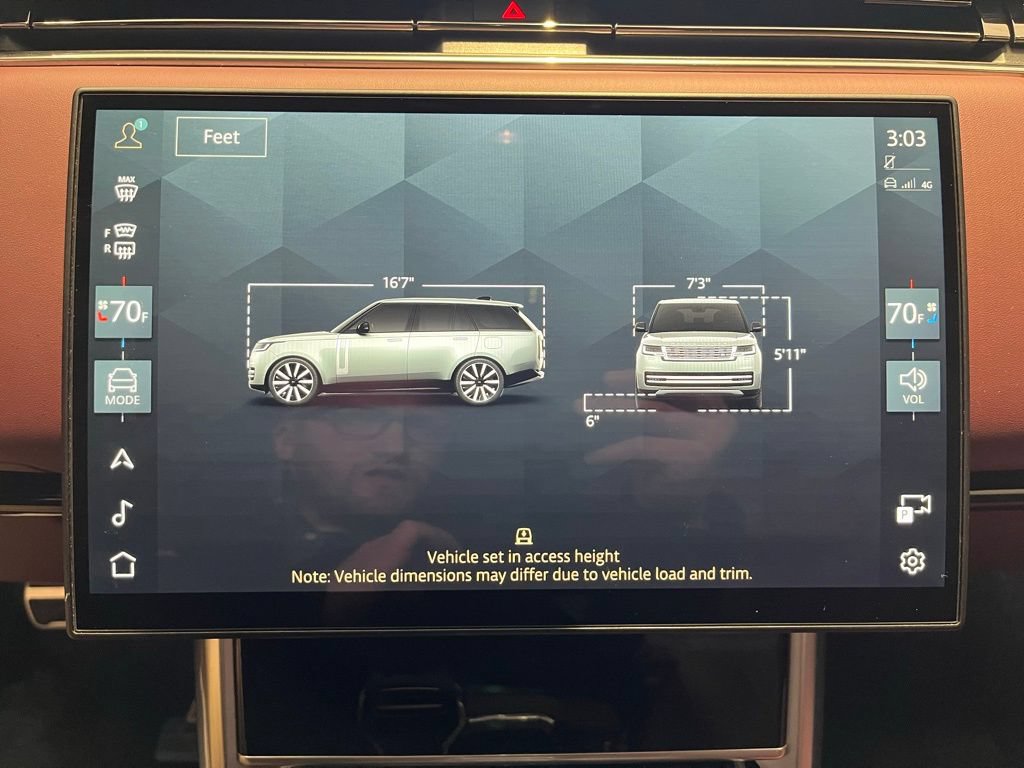 Certified 2025 Land Rover Range Rover SE AWD/4WD image 57