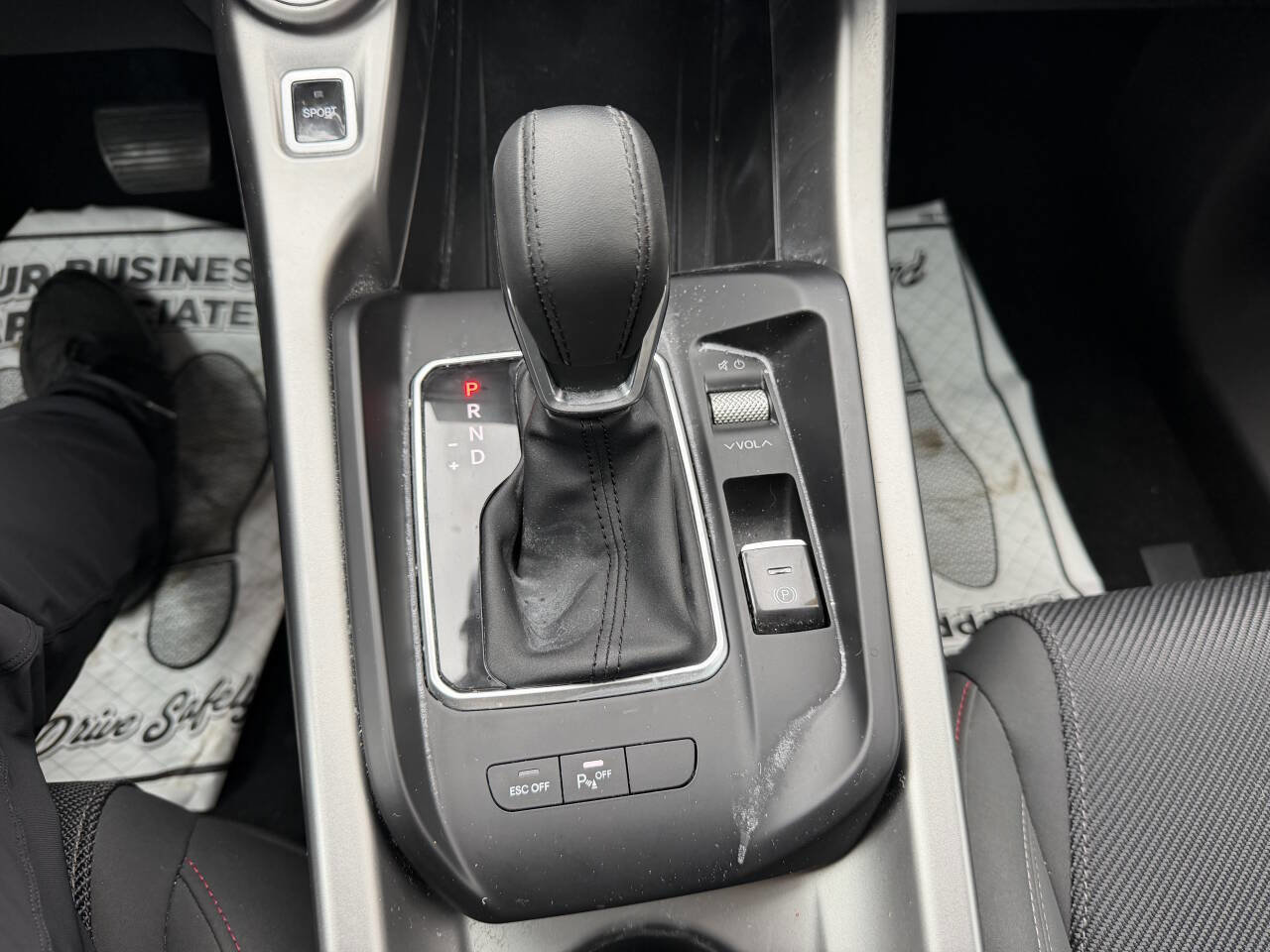 Used 2024 Dodge Hornet R/T w/ R/T Blacktop Package AWD/4WD image 16