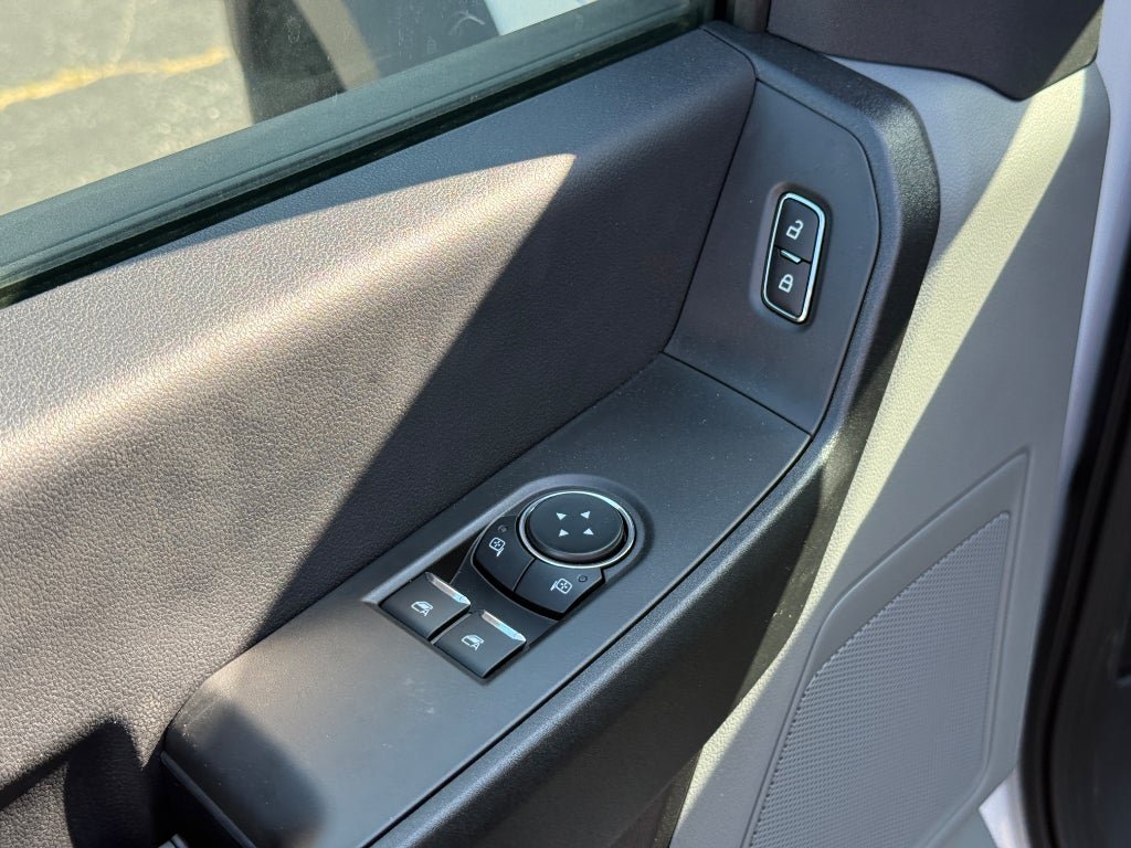 New 2026 Ford F550 2WD Regular Cab Super Duty image 15