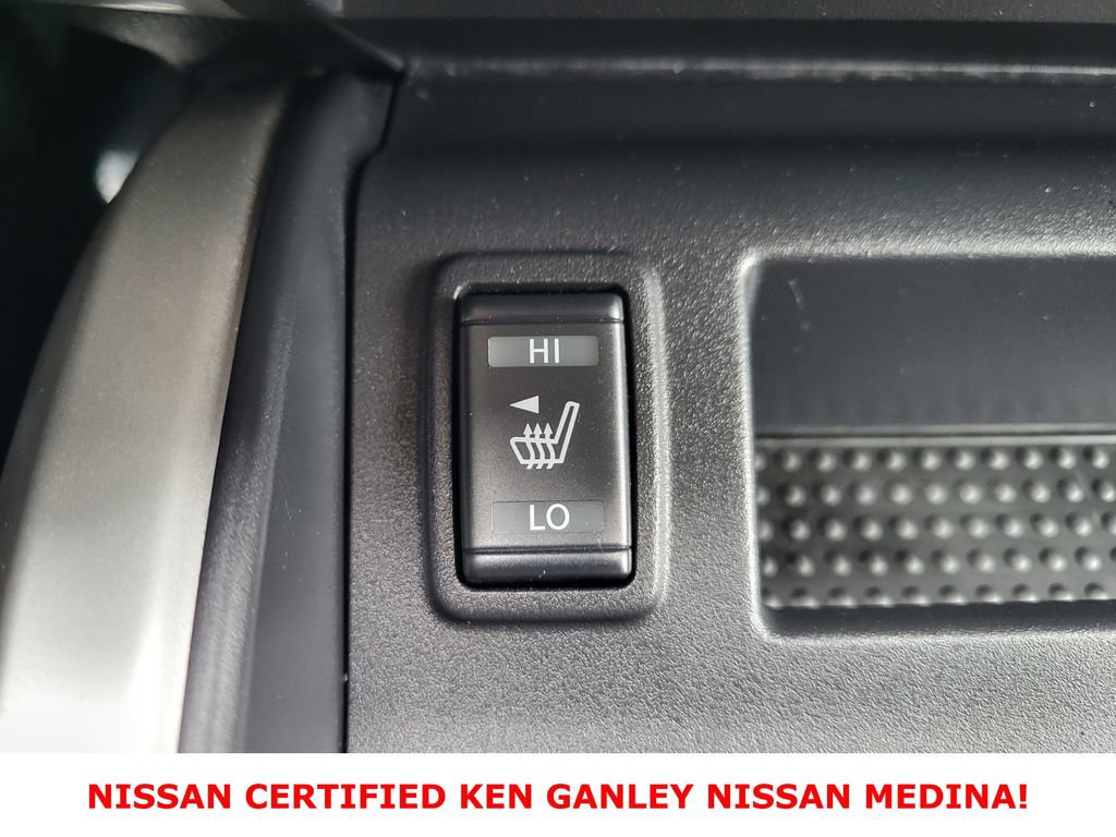 Certified 2024 Nissan Titan SV w/ SV Convenience Package image 29