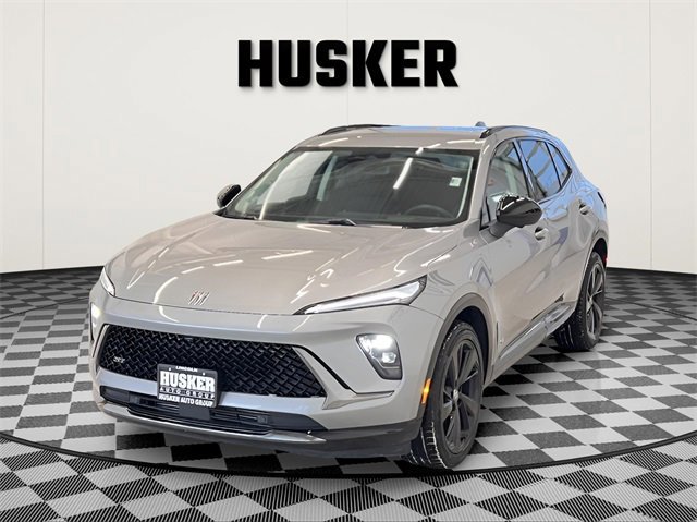 Certified 2025 Buick Envision Sport Touring image 4