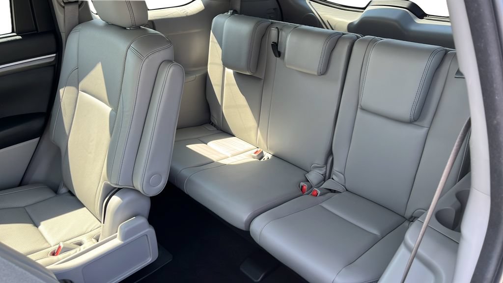 Used 2018 Toyota Highlander Limited AWD/4WD image 19