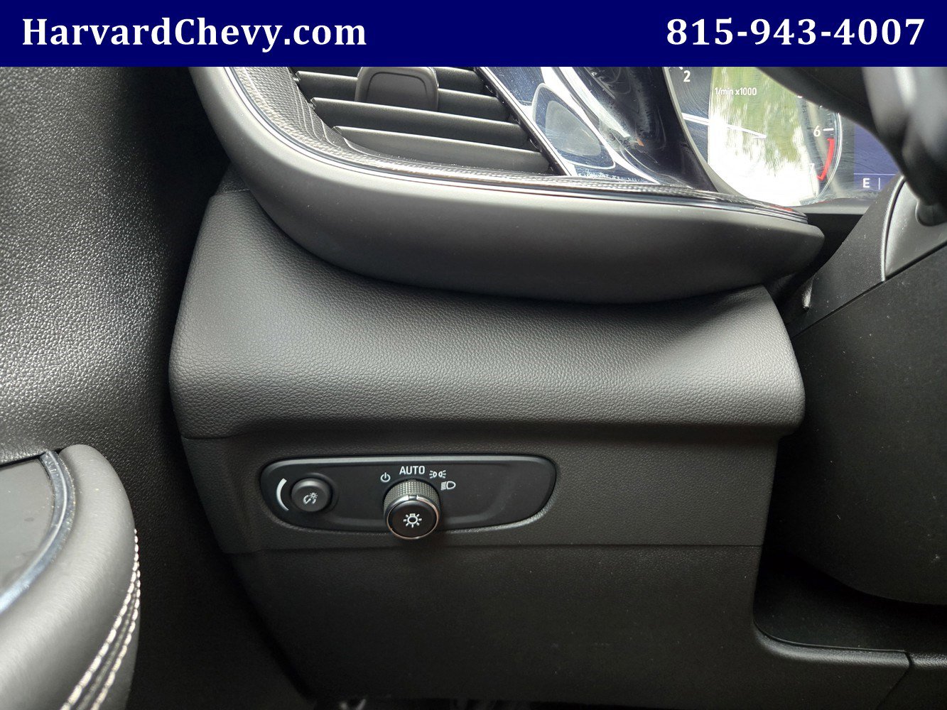 Used 2023 Buick Envision Preferred image 21