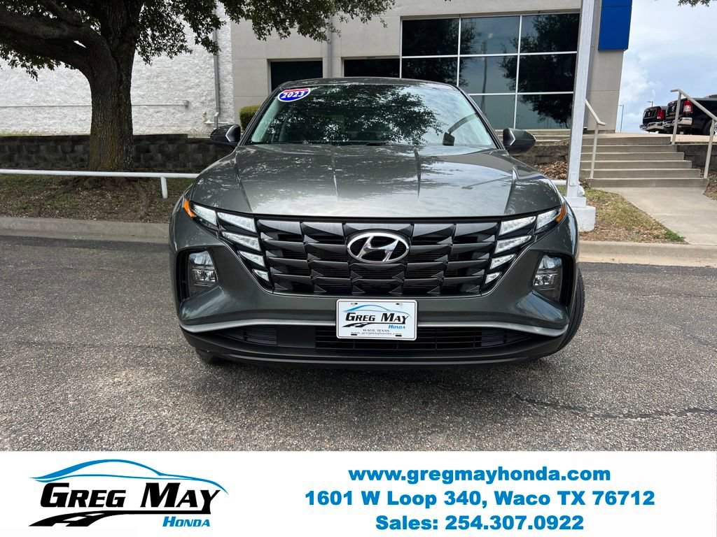 Used 2023 Hyundai Tucson SE FWD image 2