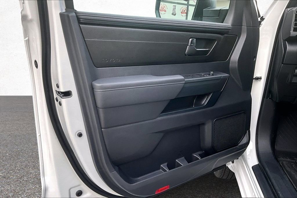 New 2026 Toyota Tundra SR image 18