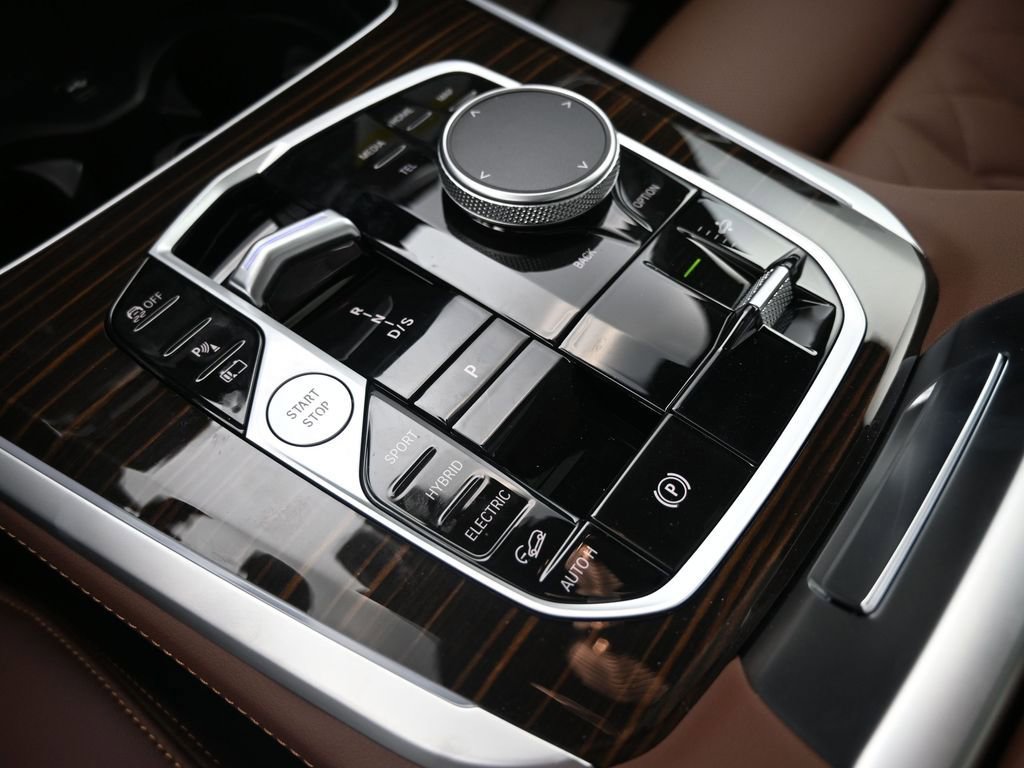 New 2026 BMW X5 xDrive50e AWD/4WD image 18