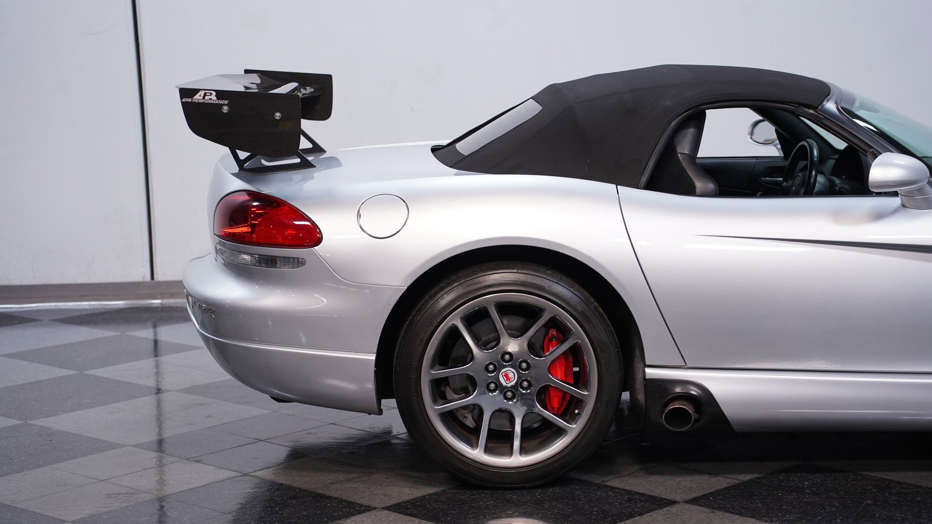 Used 2005 Dodge Viper SRT-10 image 26