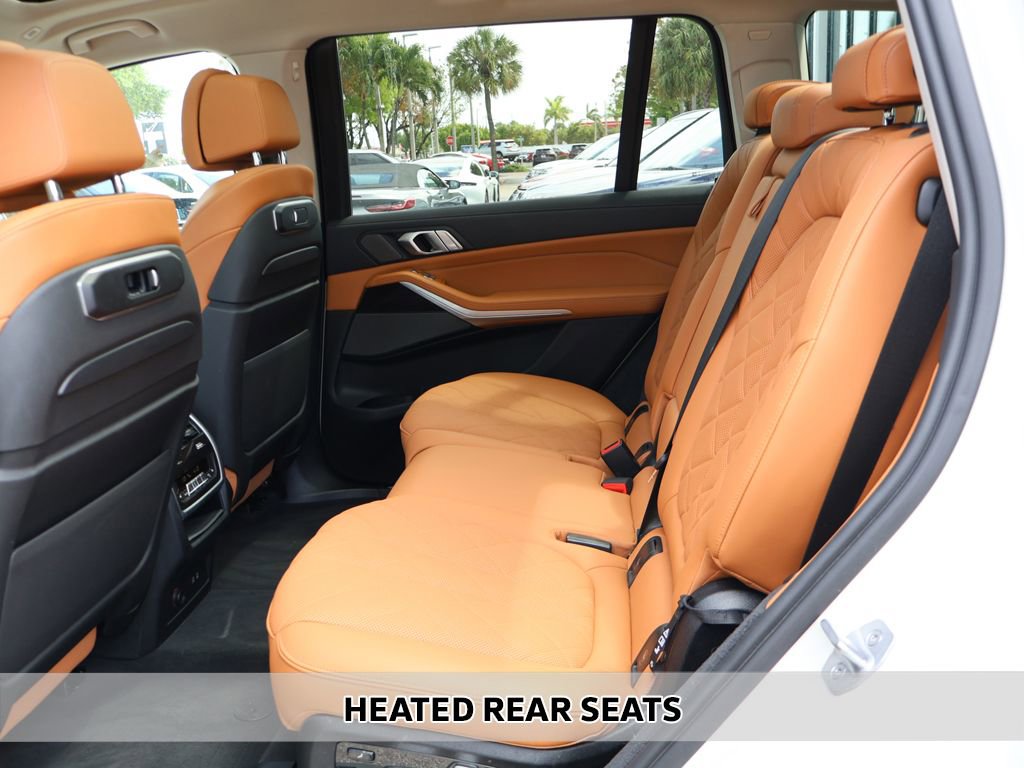 Used 2023 BMW X7 xDrive40i w/ Executive Package image 10
