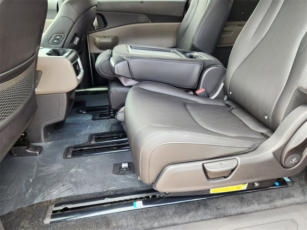 New 2026 Kia Carnival EX image 10
