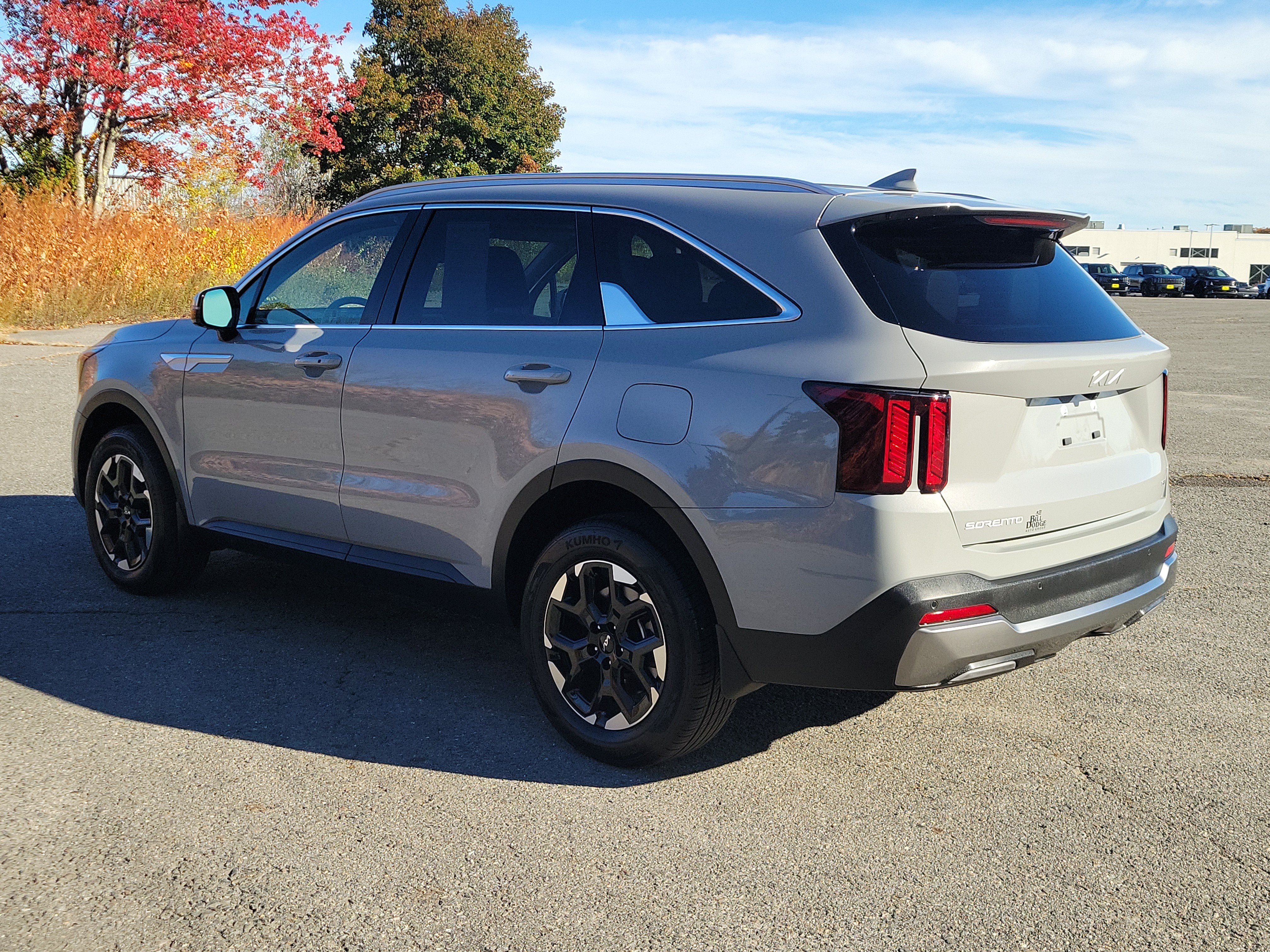 Used 2025 Kia Sorento S AWD/4WD image 7