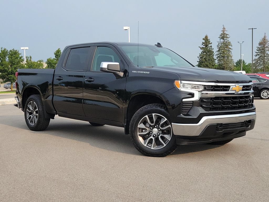 Used 2022 Chevrolet Silverado 1500 LT AWD/4WD image 30