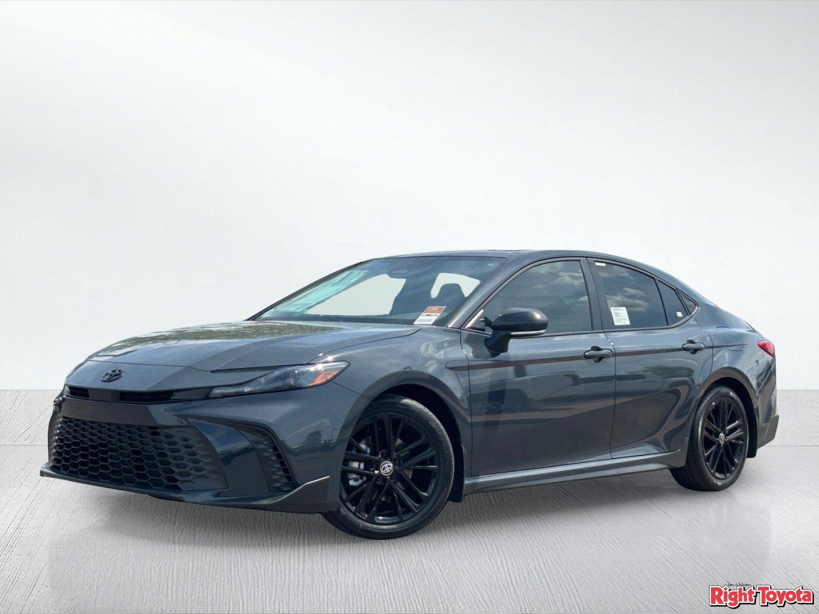 New 2026 Toyota Camry SE w/ Convenience Package FWD image 2