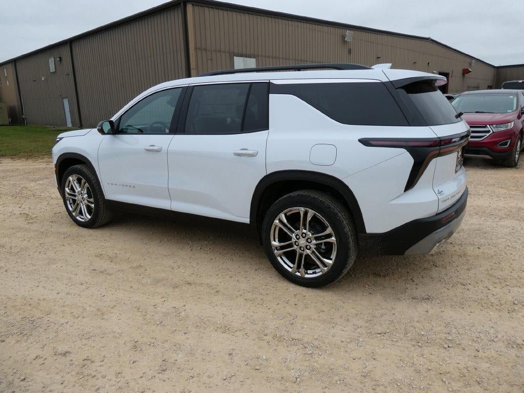 New 2027 Chevrolet Traverse LT AWD/4WD image 6