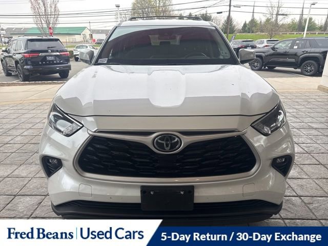 Used 2023 Toyota Highlander LE image 22