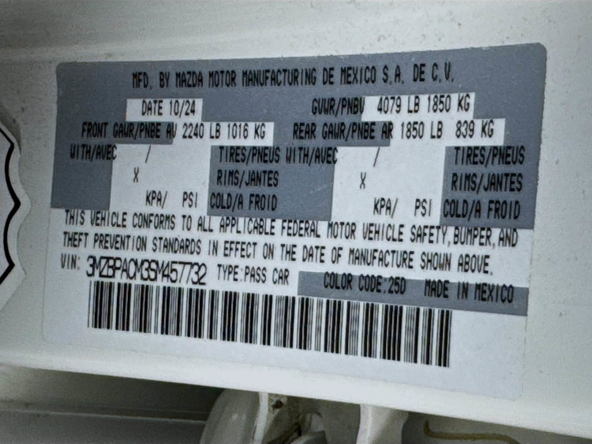 Used 2025 MAZDA MAZDA3 s FWD image 29