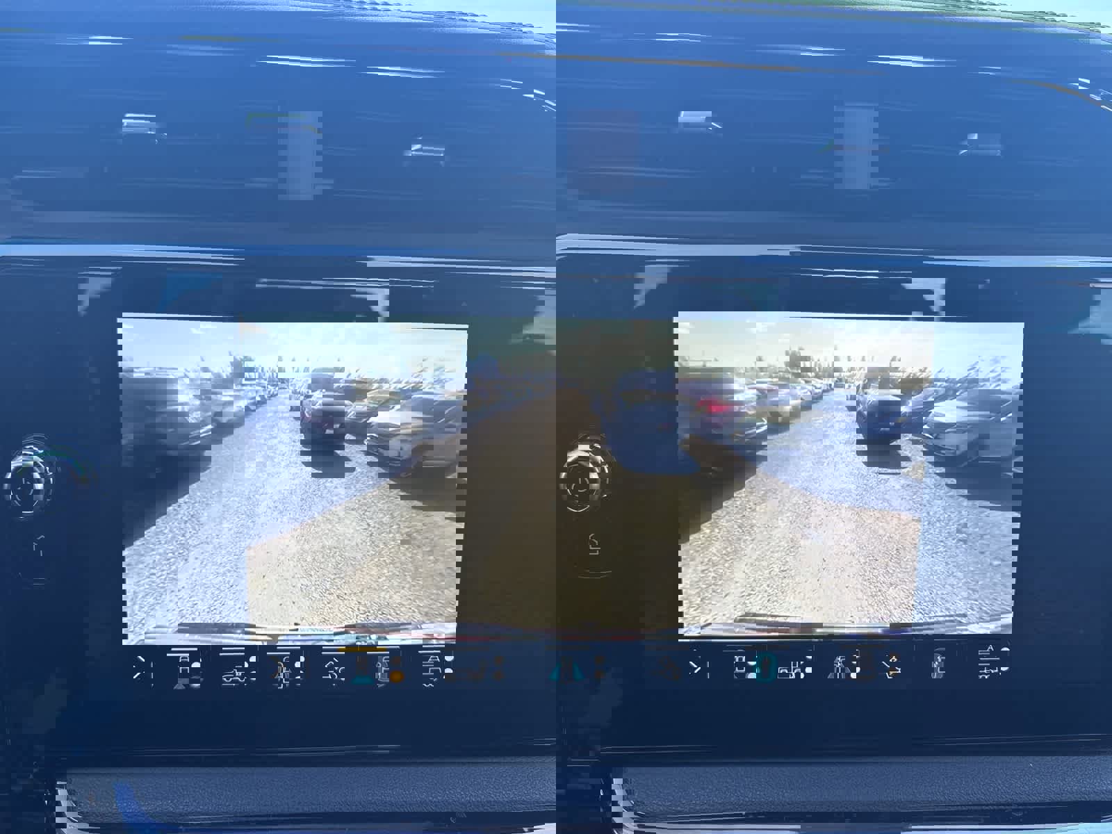 Used 2023 GMC Sierra 1500 AT4 image 16