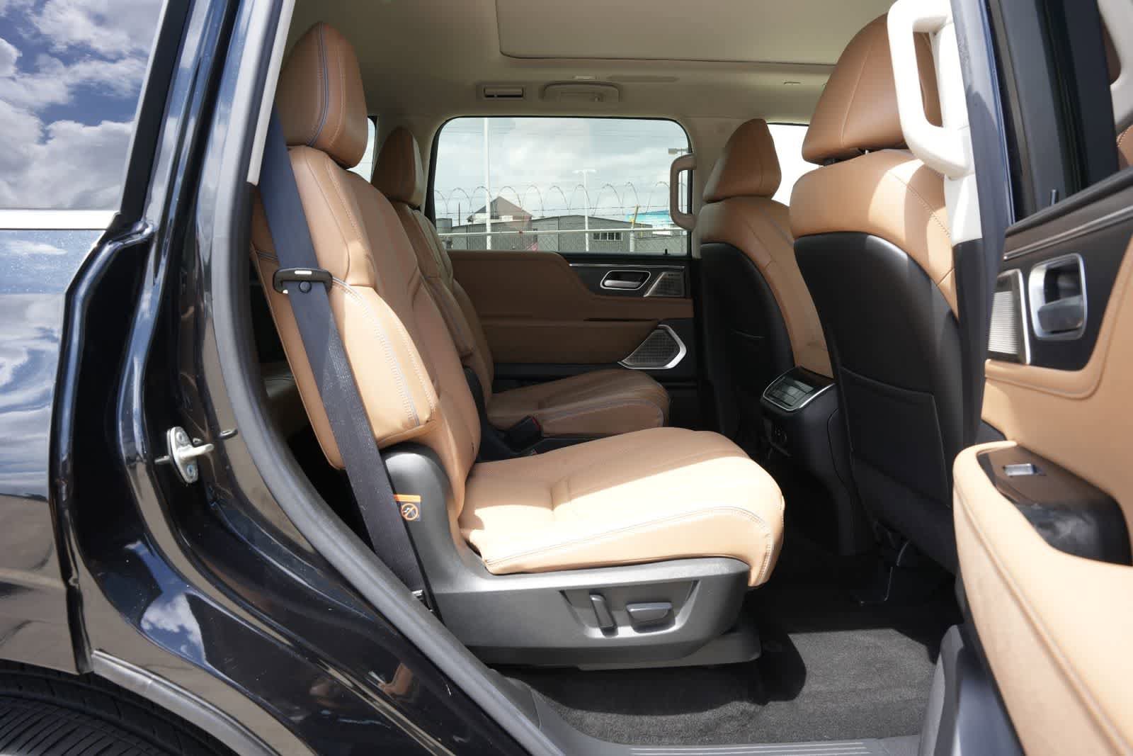 Certified 2025 INFINITI QX80 Sensory AWD/4WD image 16