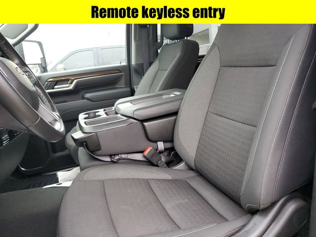 Used 2024 Chevrolet Silverado 2500 LT AWD/4WD image 23