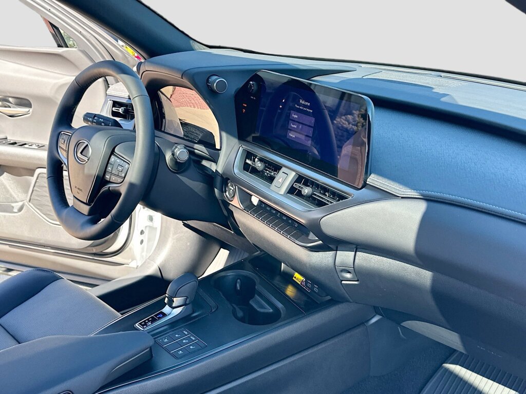 New 2025 Lexus UX 300h AWD image 5