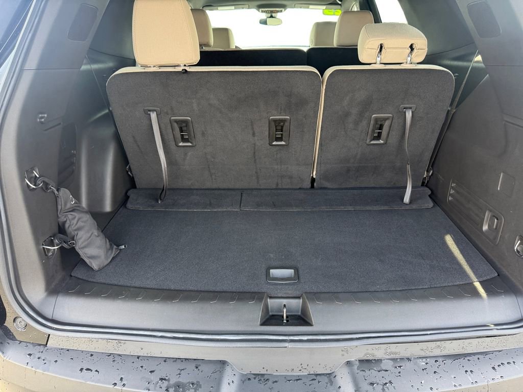 Certified 2023 Chevrolet Traverse LS image 19