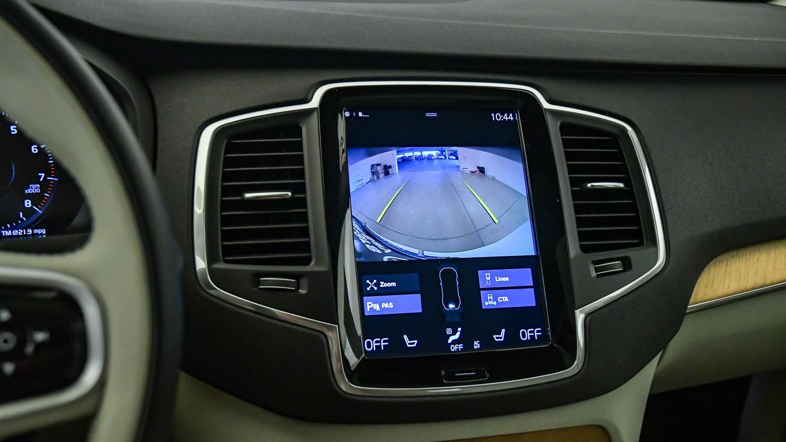 Certified 2022 Volvo XC90 T5 Momentum AWD/4WD image 24