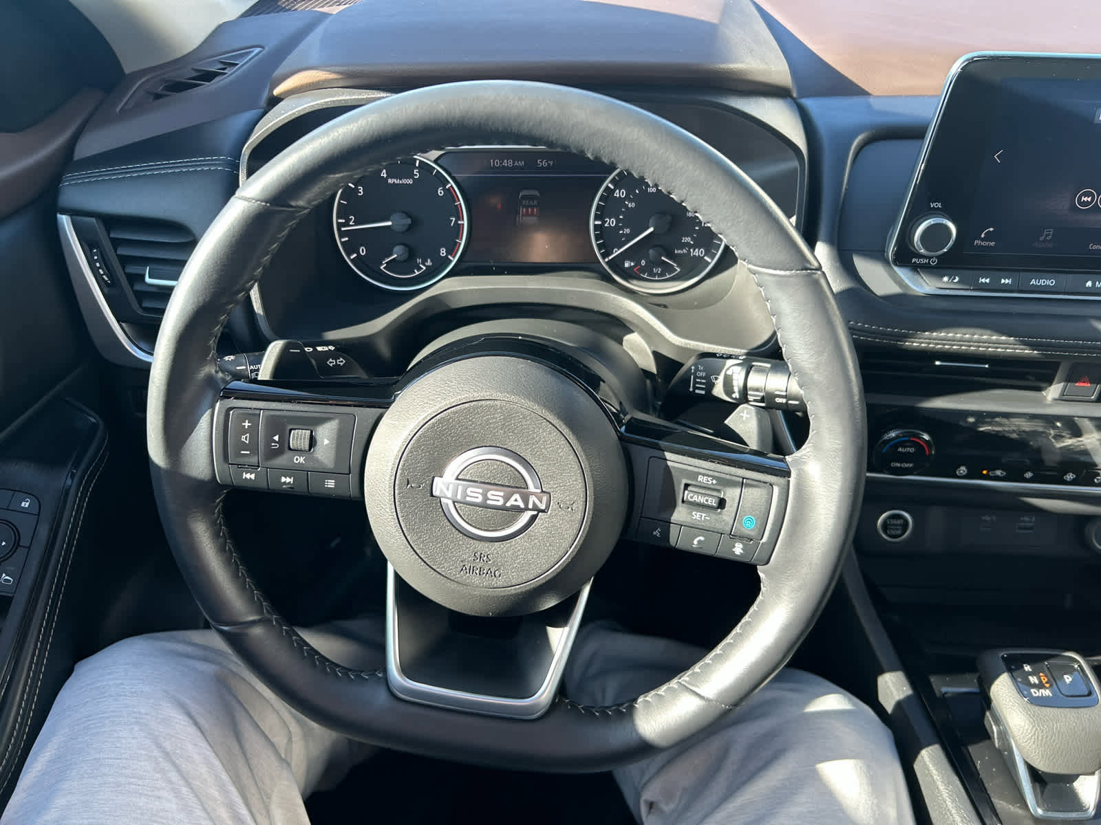 Used 2023 Nissan Rogue SV w/ SV Premium B Package image 15