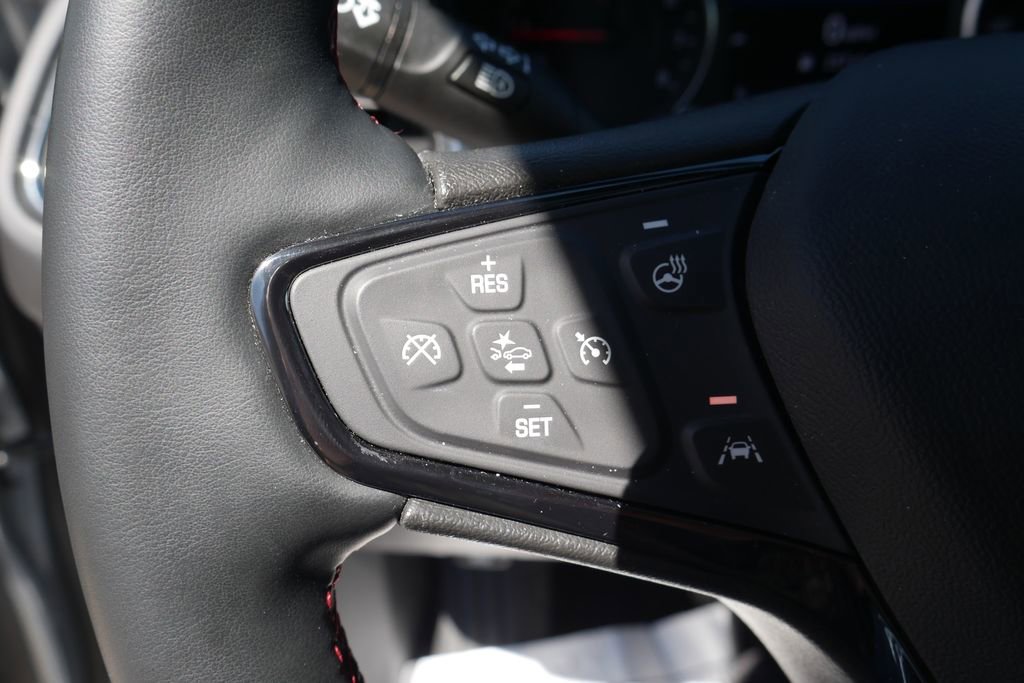 Used 2023 Chevrolet Equinox RS w/ RS Leather Package FWD image 12