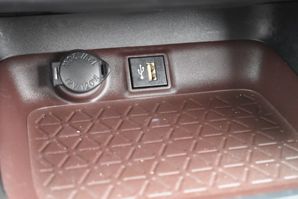 Used 2023 Toyota RAV4 Limited FWD image 21