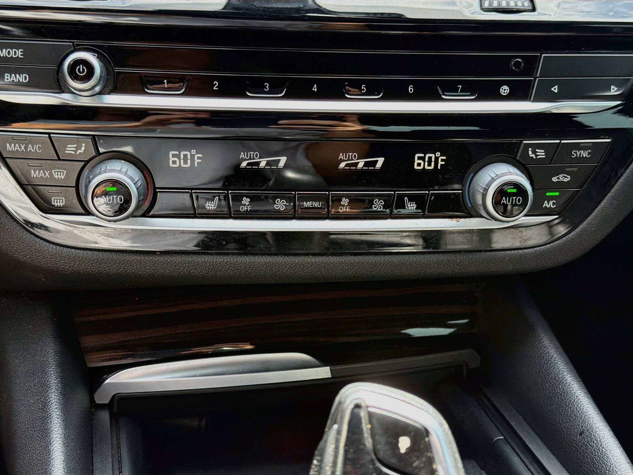 Used 2021 BMW 530i w/ Convenience Package RWD image 34
