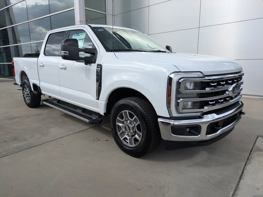New 2026 Ford F350 Lariat RWD video 2