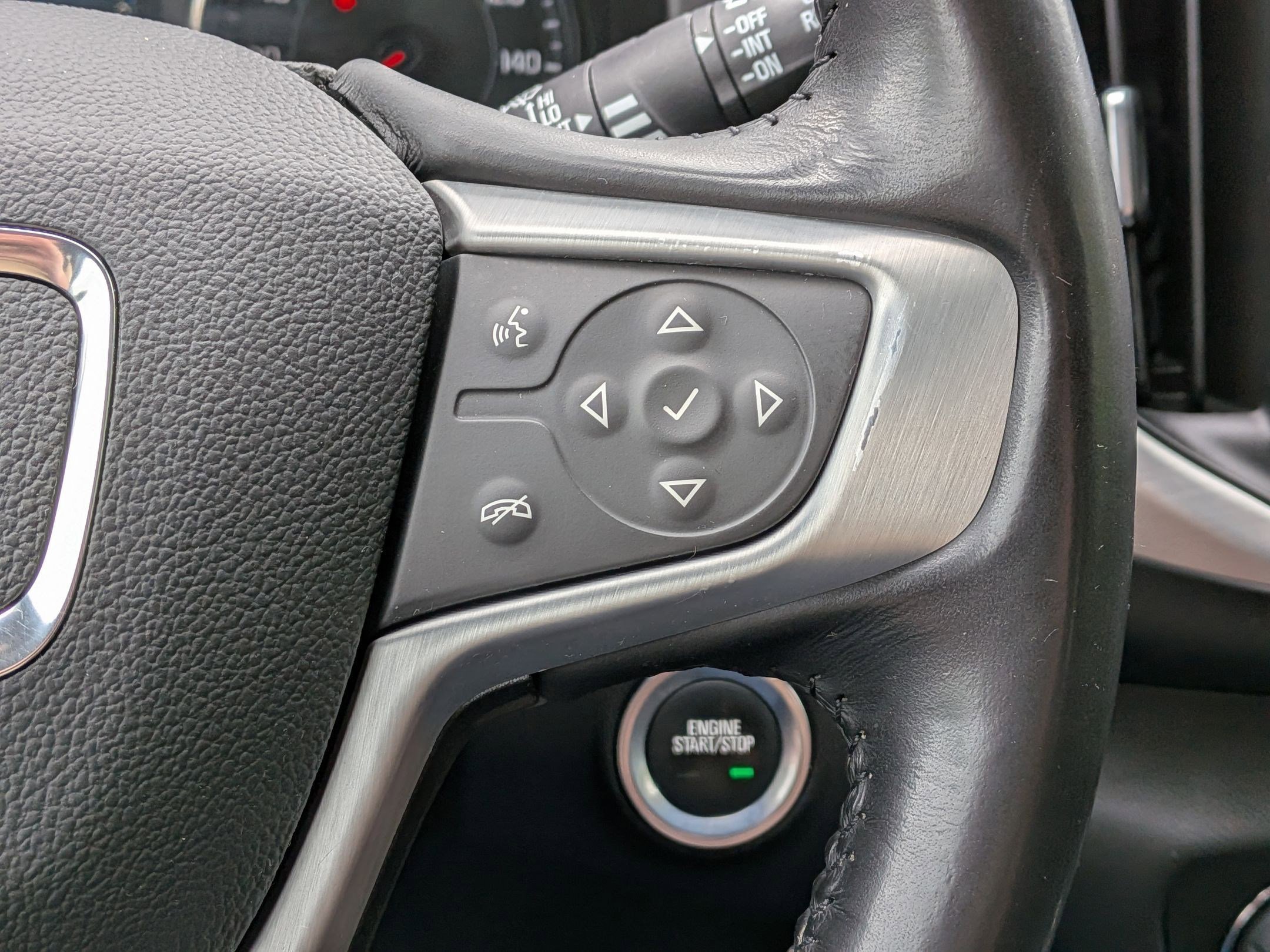 Used 2018 GMC Terrain SLE w/ Driver Convenience Package AWD/4WD image 17