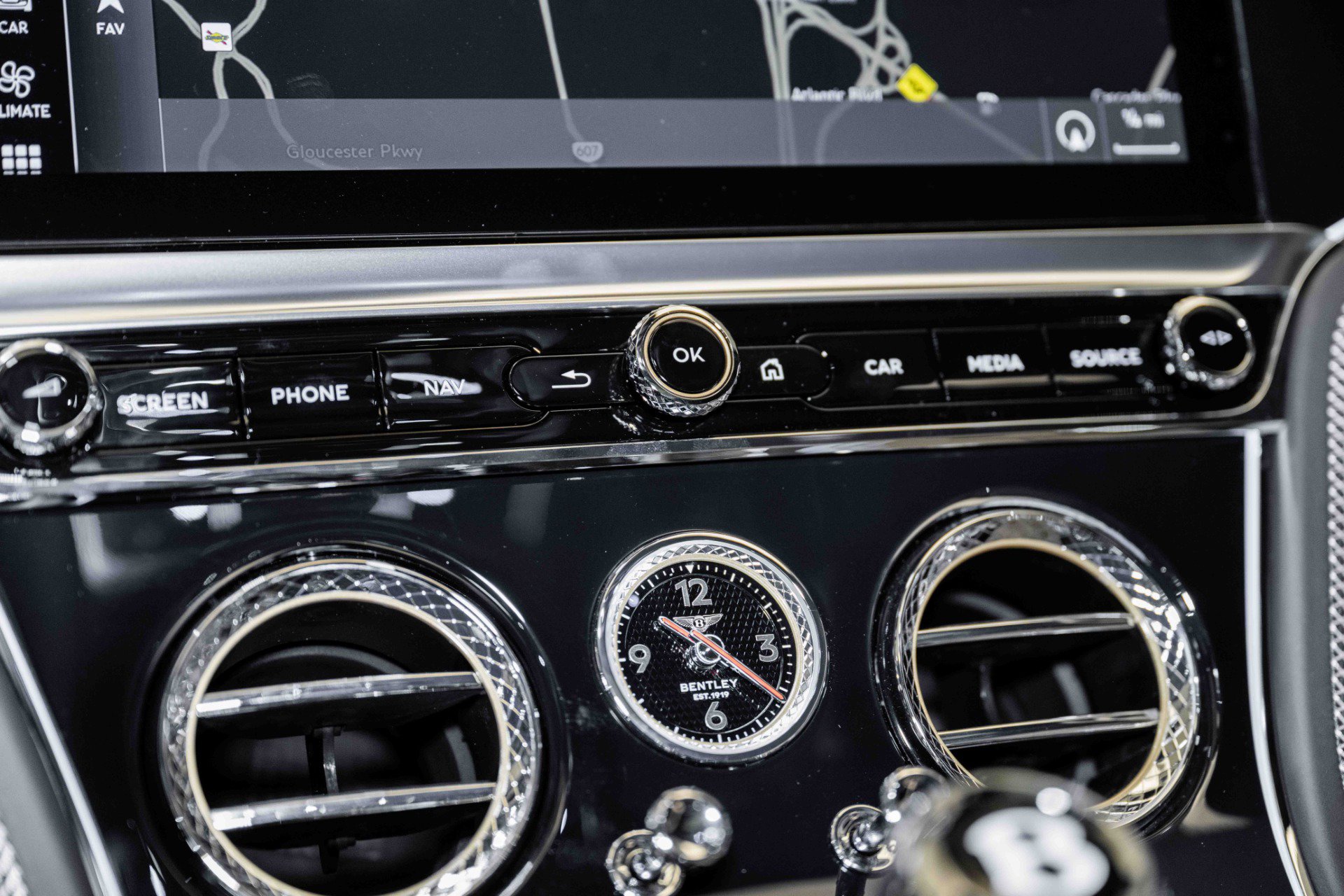 Used 2024 Bentley Continental GT Speed image 29