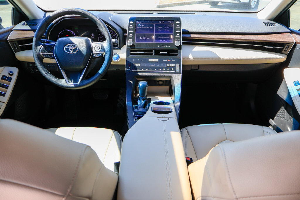 Used 2021 Toyota Avalon XLE w/ Moonroof Package FWD image 8