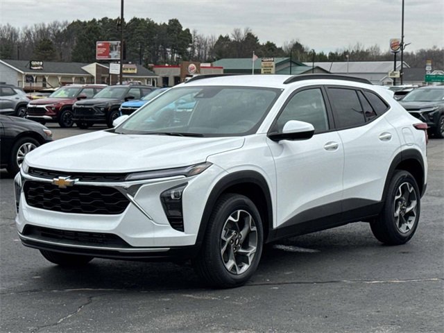 New 2025 Chevrolet Trax LT w/ Driver Confidence Package image 7