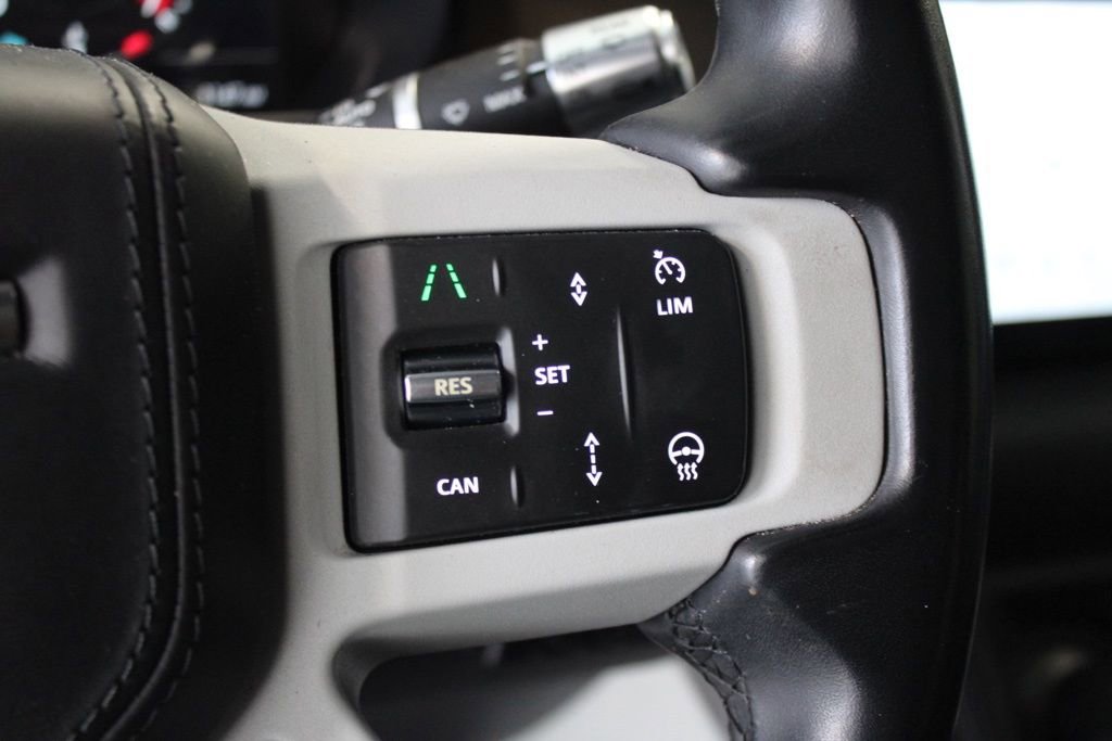 Used 2022 Land Rover Defender 110 XS Edition AWD/4WD image 17