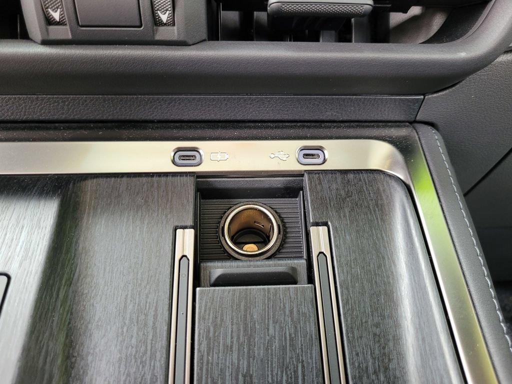 Used 2026 Lexus GX 550 w/ Accessory Package (31) AWD/4WD image 23