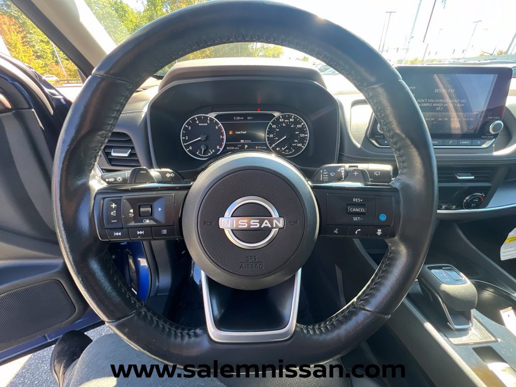 Used 2023 Nissan Rogue SV w/ SV Premium B Package AWD/4WD image 13