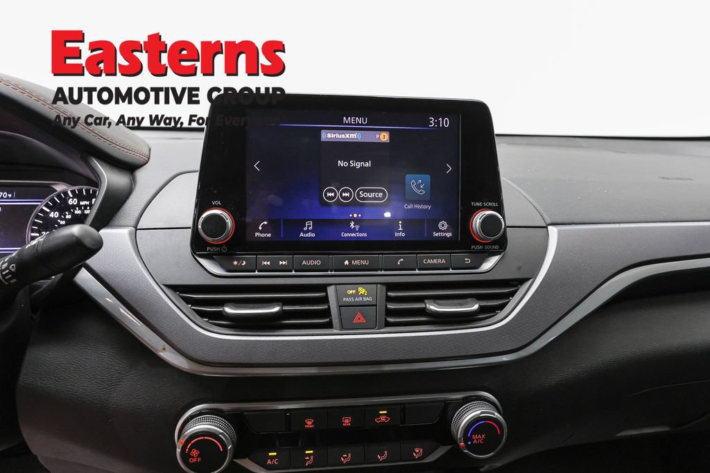 Used 2023 Nissan Altima 2.5 SR AWD/4WD image 12