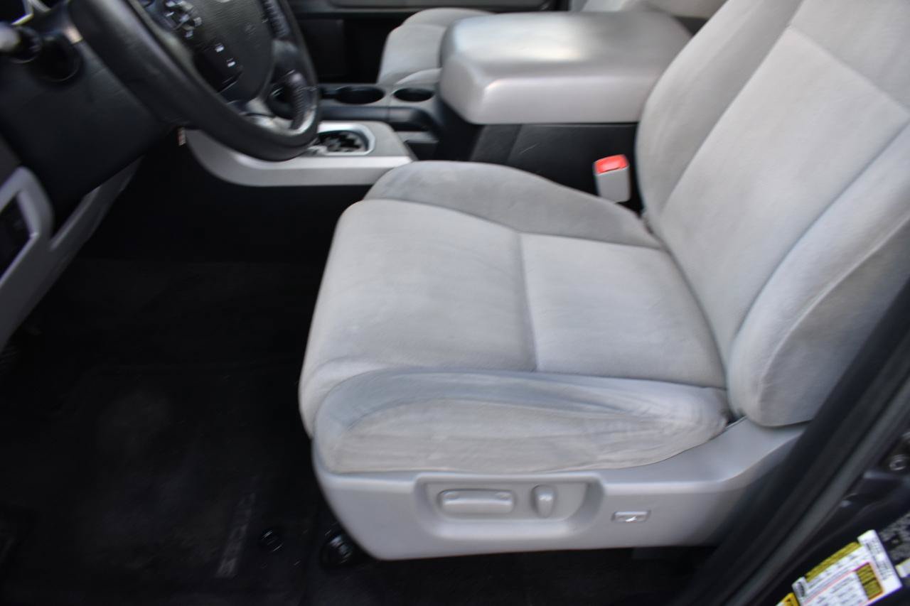 Used 2013 Toyota Sequoia SR5 AWD/4WD image 26