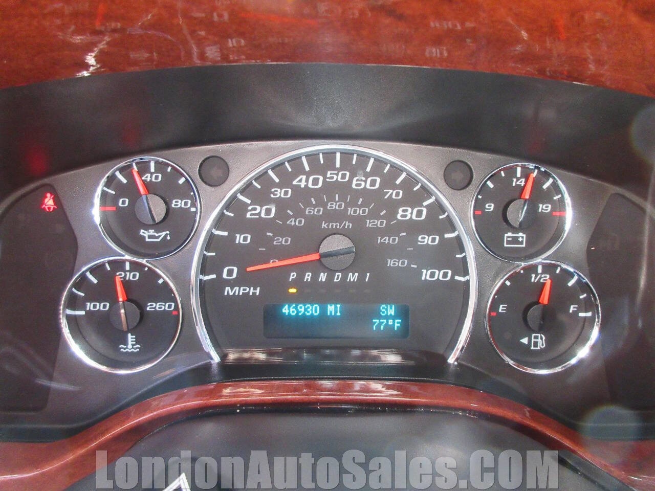 Used 2018 Chevrolet Express 2500 Extended w/ Enhanced Convenience Package image 9