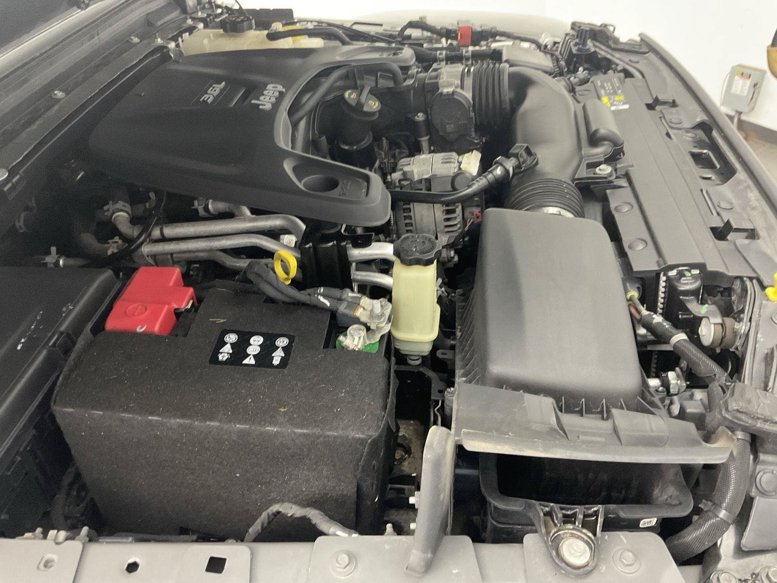 Used 2020 Jeep Wrangler Unlimited Rubicon AWD/4WD image 20
