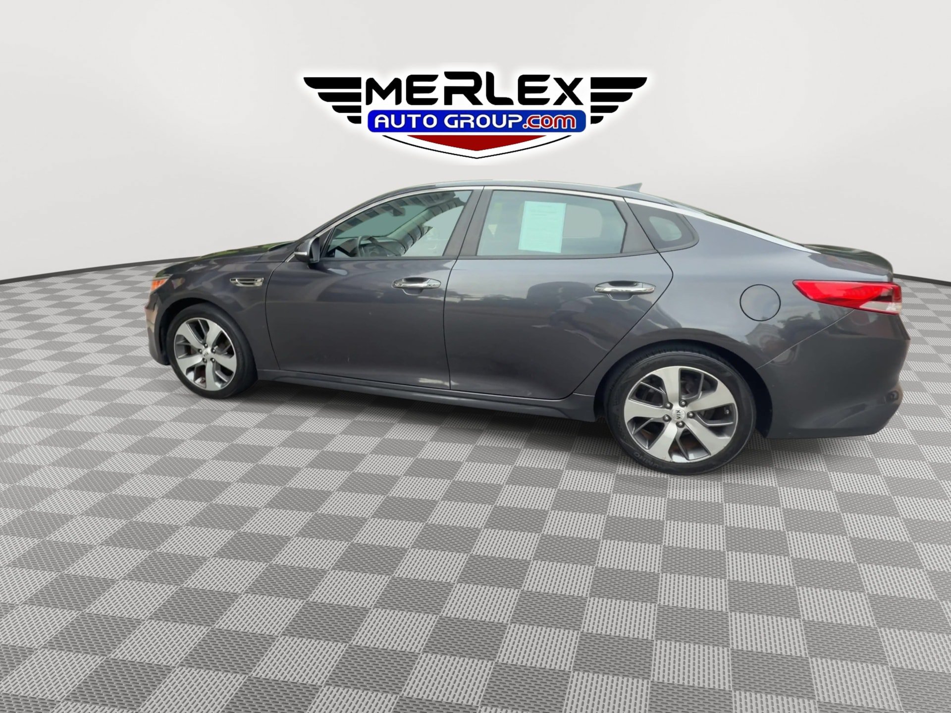 Used 2017 Kia Optima LX FWD image 5