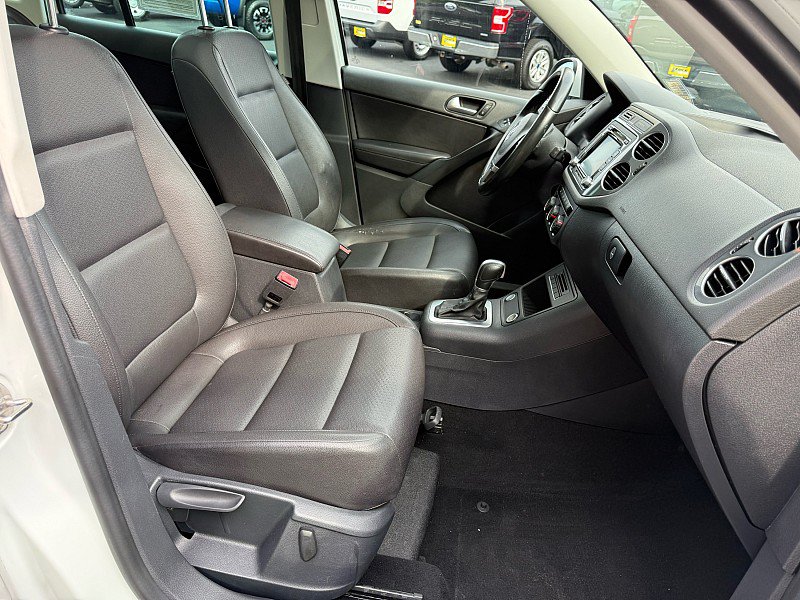 Used 2015 Volkswagen Tiguan SE FWD image 20