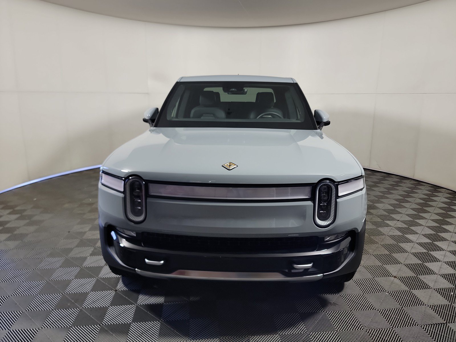 Used 2022 Rivian R1T Adventure AWD/4WD image 8