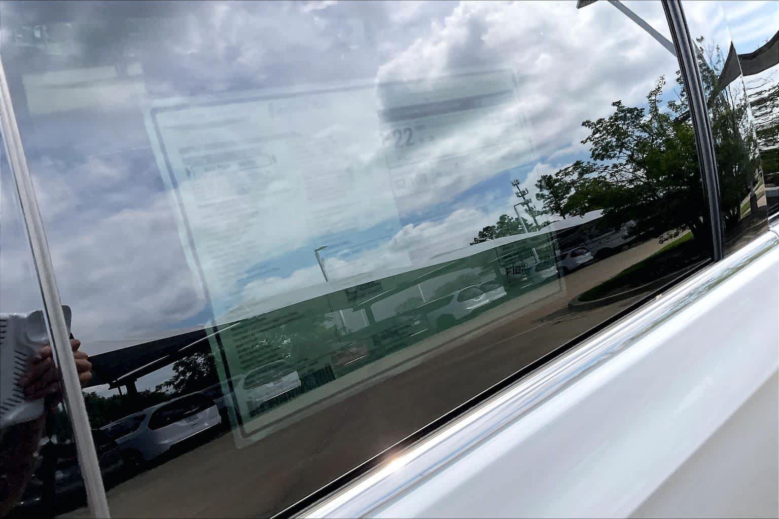 New 2027 Chrysler Pacifica Select FWD image 19