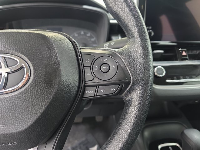 Certified 2025 Toyota Corolla LE FWD image 15