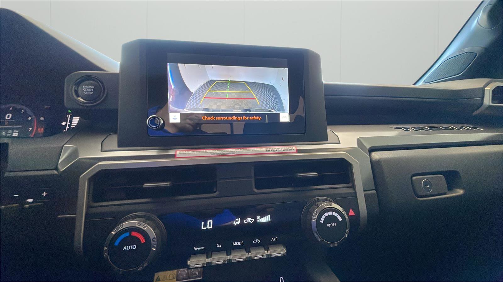 Used 2024 Toyota Tacoma SR5 AWD/4WD image 16