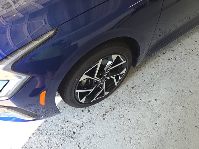 Certified 2025 Kia K5 EX FWD image 9
