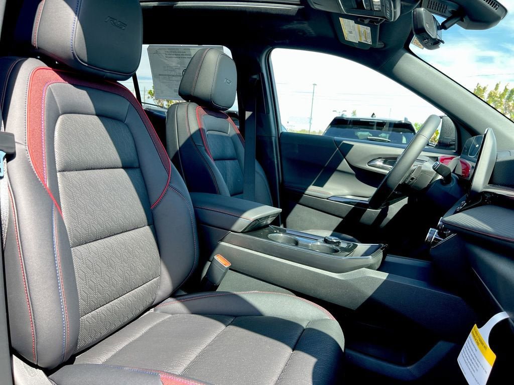 New 2026 Chevrolet Equinox RS w/ Convenience Package III AWD/4WD image 22