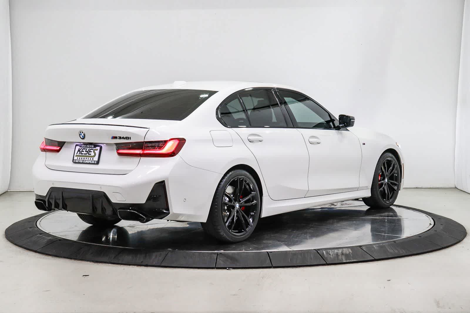 Used 2024 BMW M340i w/ Parking Assistance Package RWD image 4